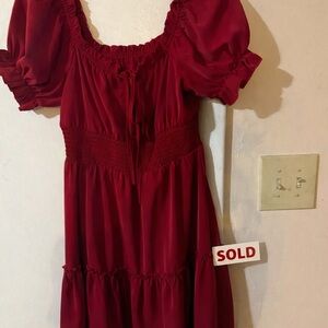 💚💚💚 Elegant Red Puff Sleeve Dress